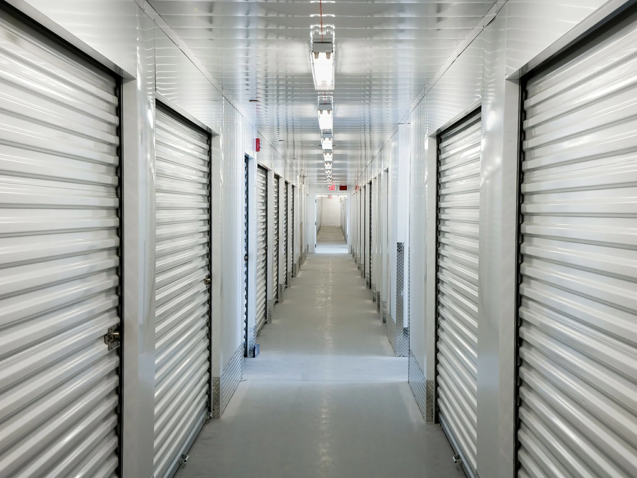 Steel storage unit construction